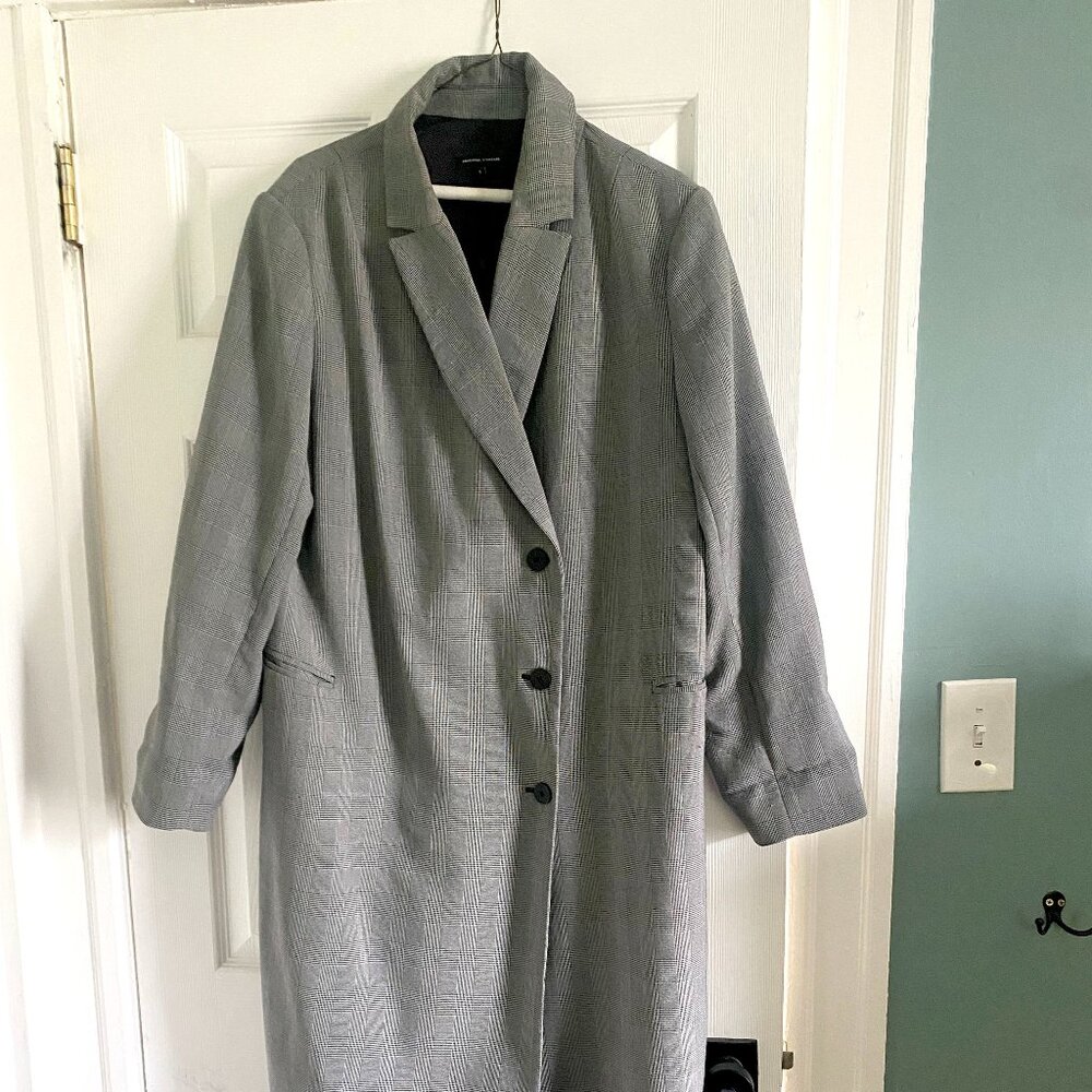 Universal Standard Houndstooth Morgan Trenchcoat - image 1